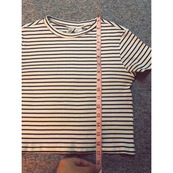 Divided Black and White Striped Crop Top - Picture 5 of 6